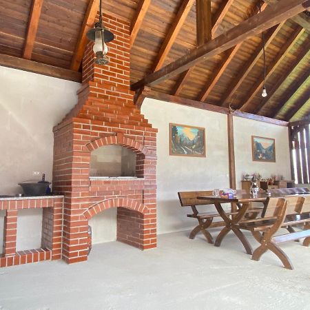 Absolut Residence Хацег Экстерьер фото