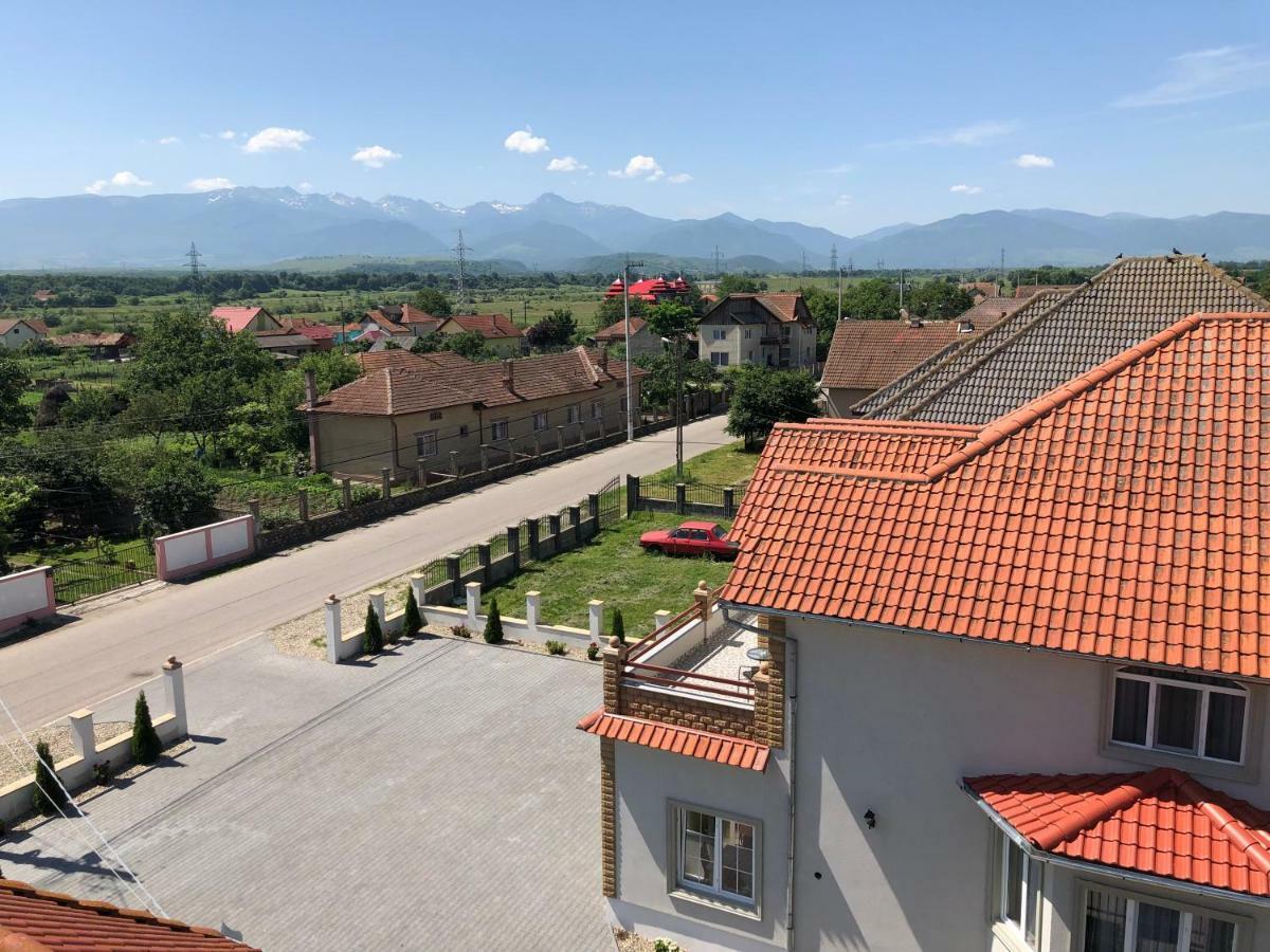 Absolut Residence Хацег Экстерьер фото